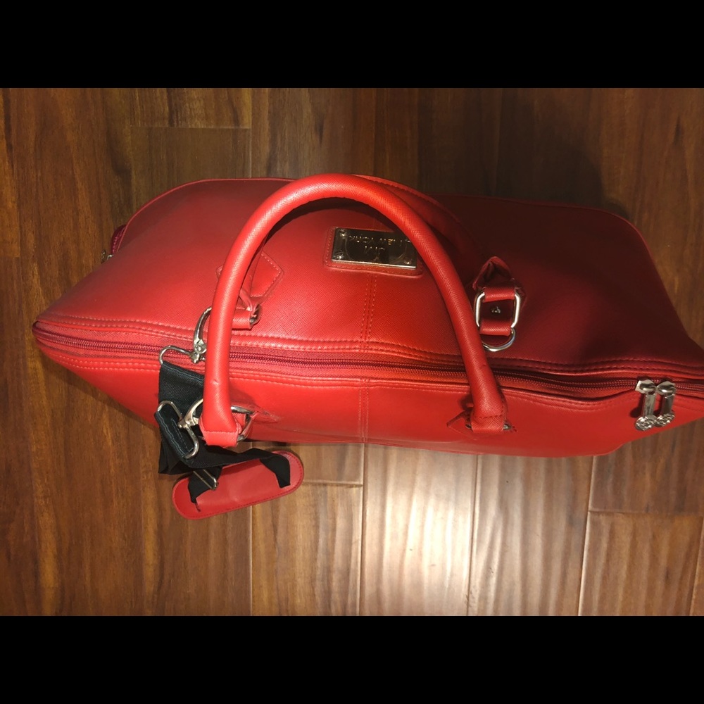 RED Travel and Tote Bag 💼